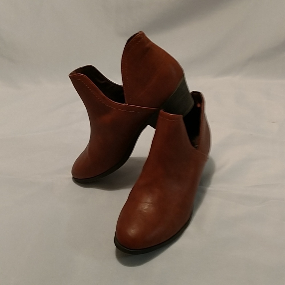 Boots, ankle boots